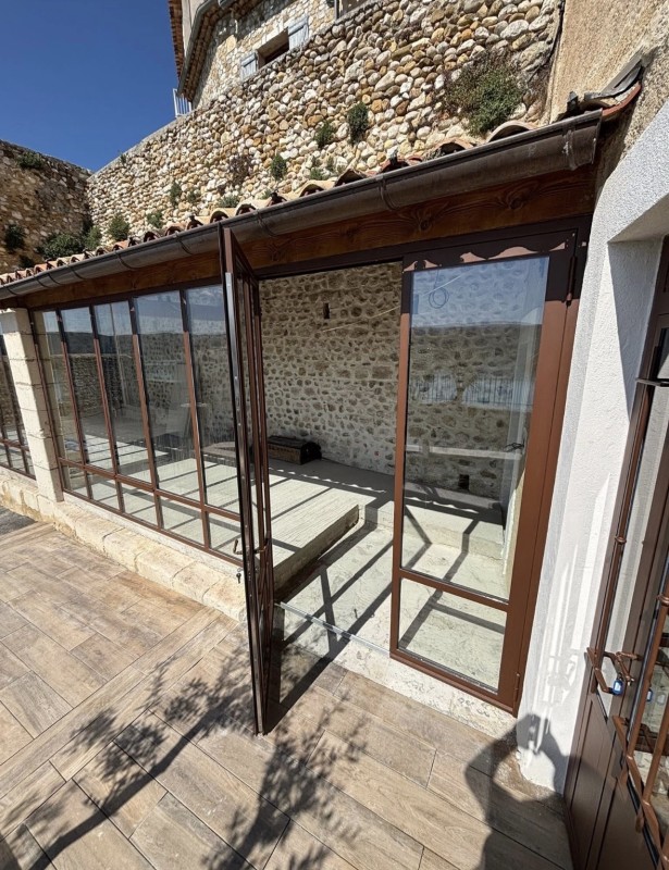  Menuiserie métallique à Sainte-Croix dans le 04