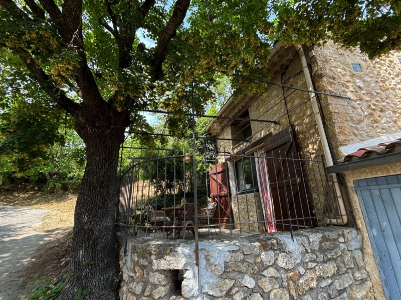  Garde corps de protection et tonnelle dans le 04 proche de Manosque 