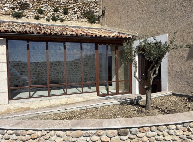  Menuiserie métallique à Sainte-Croix dans le 04